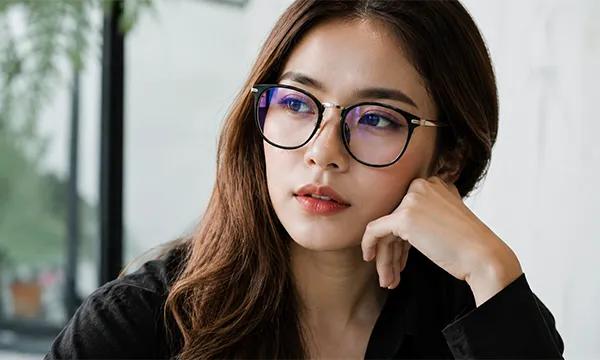 แว่นตาหนึ่งคู่ บอกได้ทุกอย่างเกี่ยวกับคุณ