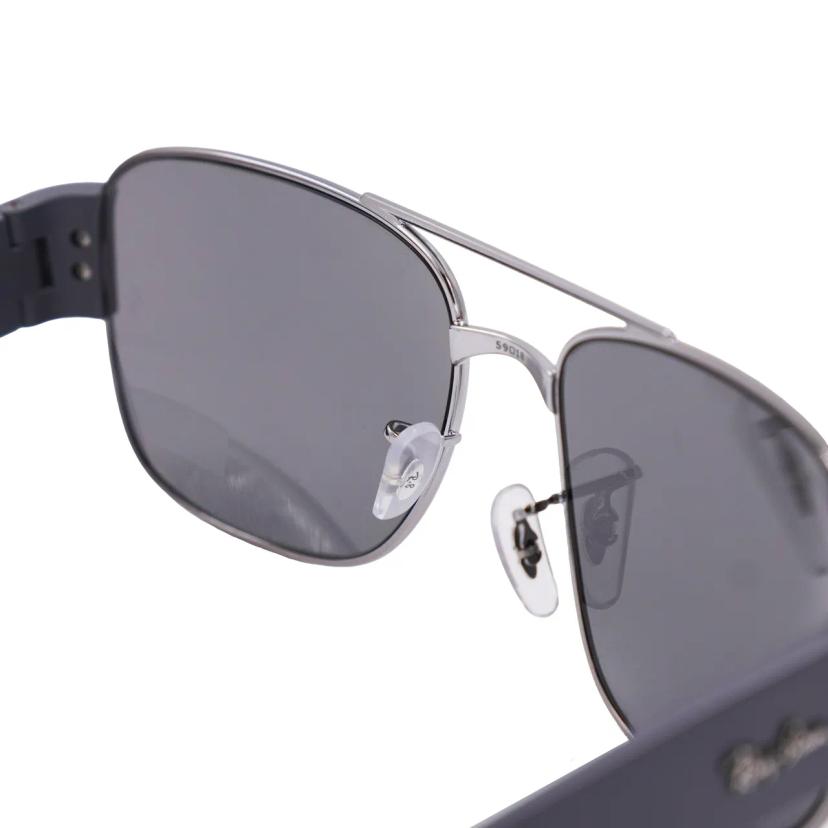 แว่นตากันแดด RayBan รุ่น RB3756 004/B1