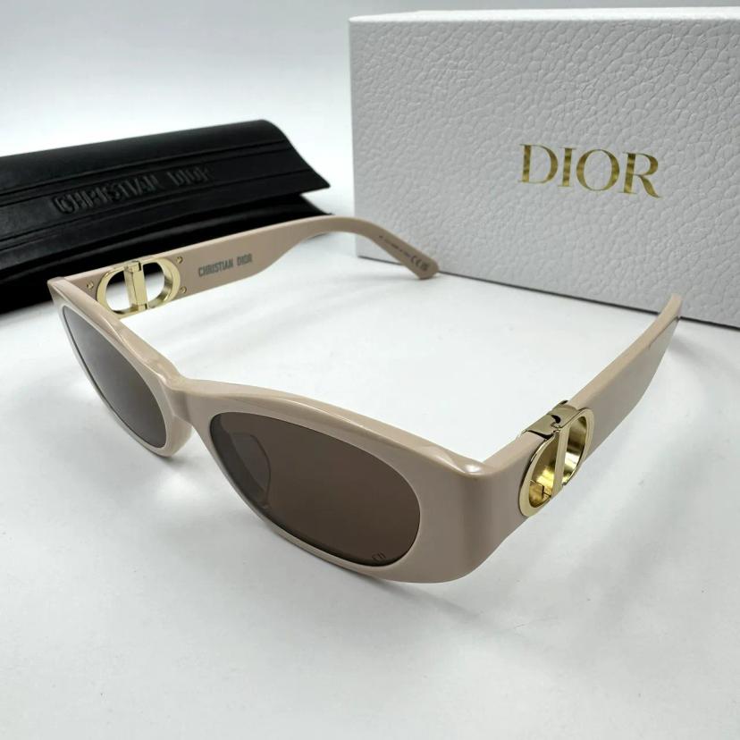 แว่นตากันแดด Dior รุ่น S10F 95M0