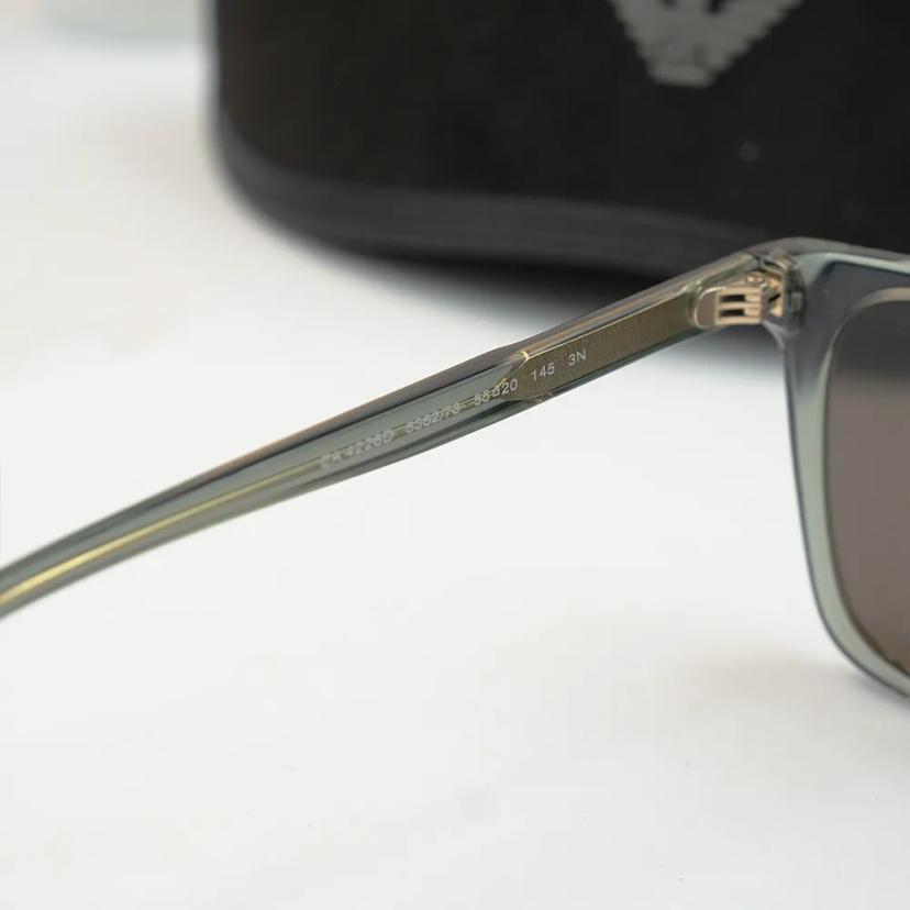 แว่นตากันแดด รุ่น 0EA4226D