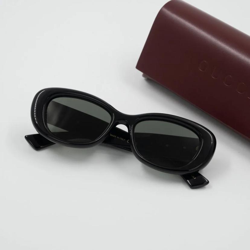 แว่นตากันแดด รุ่น GG18298K 001