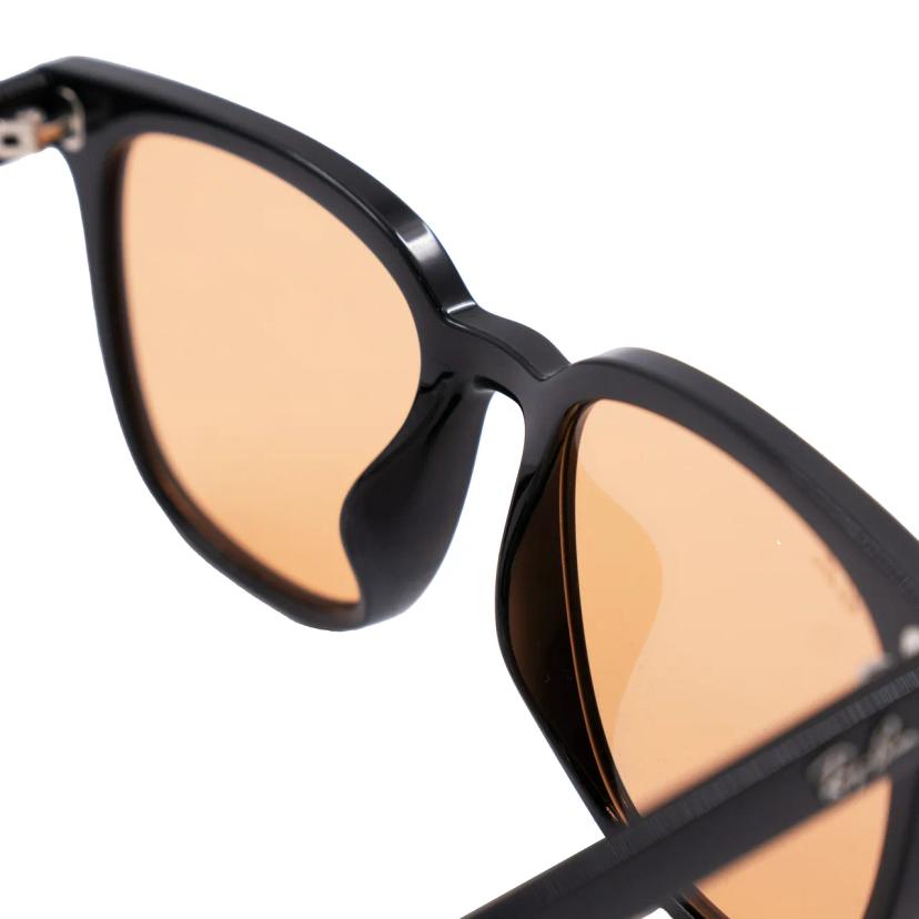 แว่นตากันแดด RayBan รุ่น RB4401D 601/74