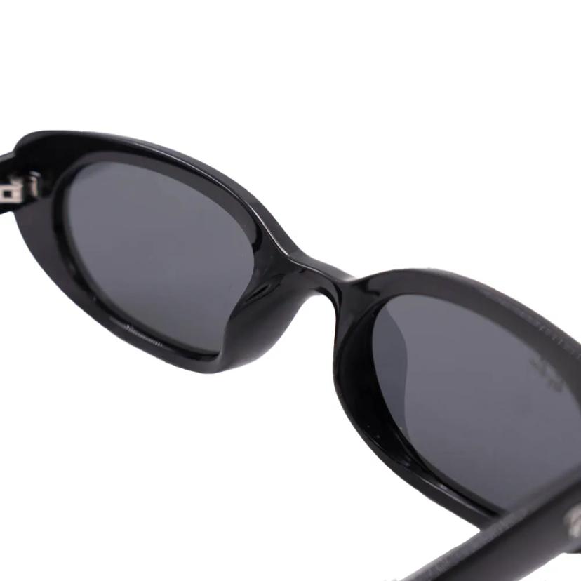 แว่นตากันแดด RayBan รุ่น RB4441D 667787