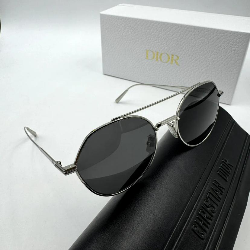 แว่นตากันแดด Dior รุ่น R6U F0A0