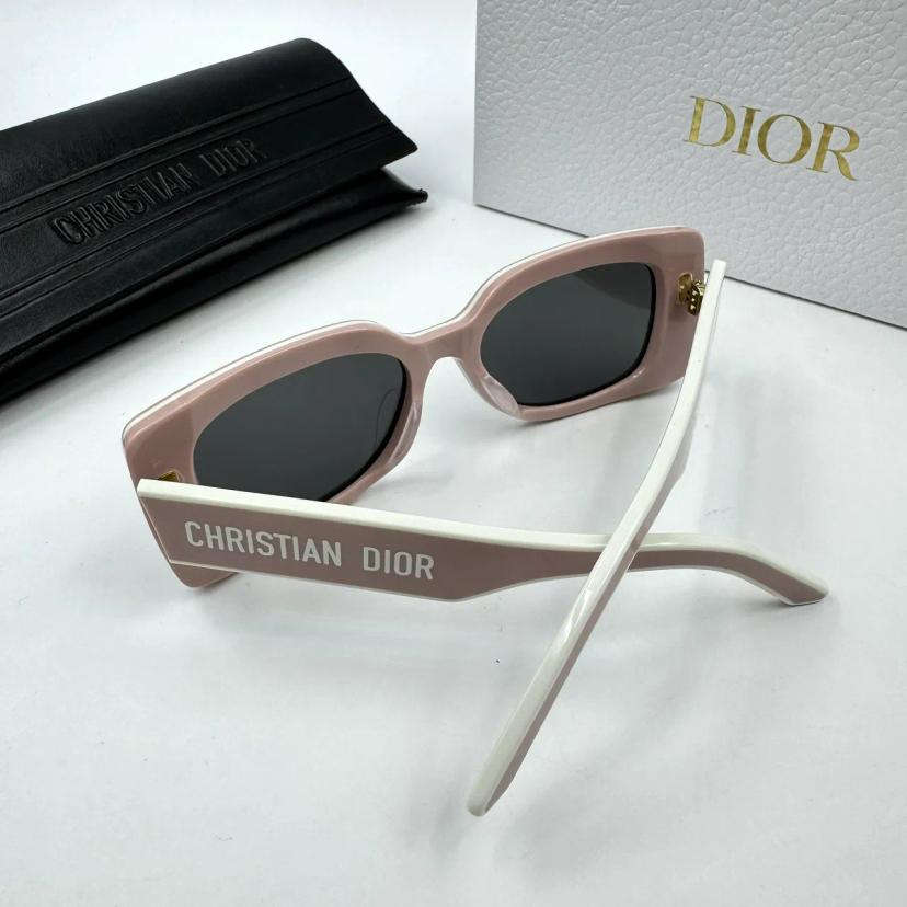 แว่นตากันแดด Dior รุ่น S1U 40A0