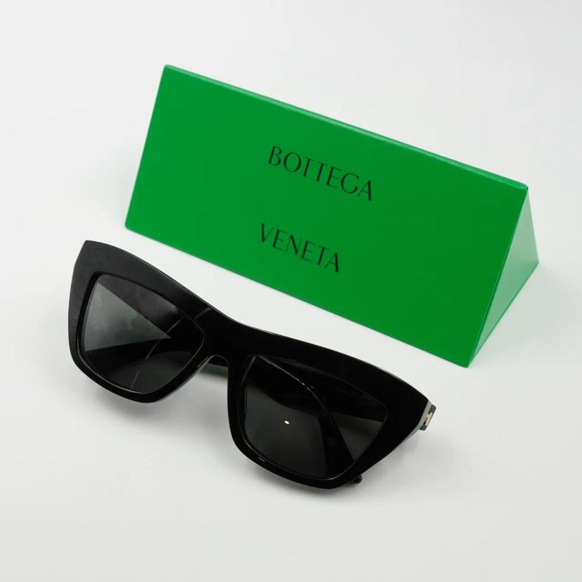 แว่นกันแดด Bottega รุ่น BV1121S 001