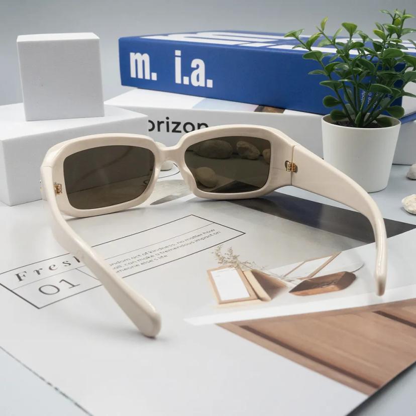 แว่นตากันแดด รุ่น GG1403SK 004