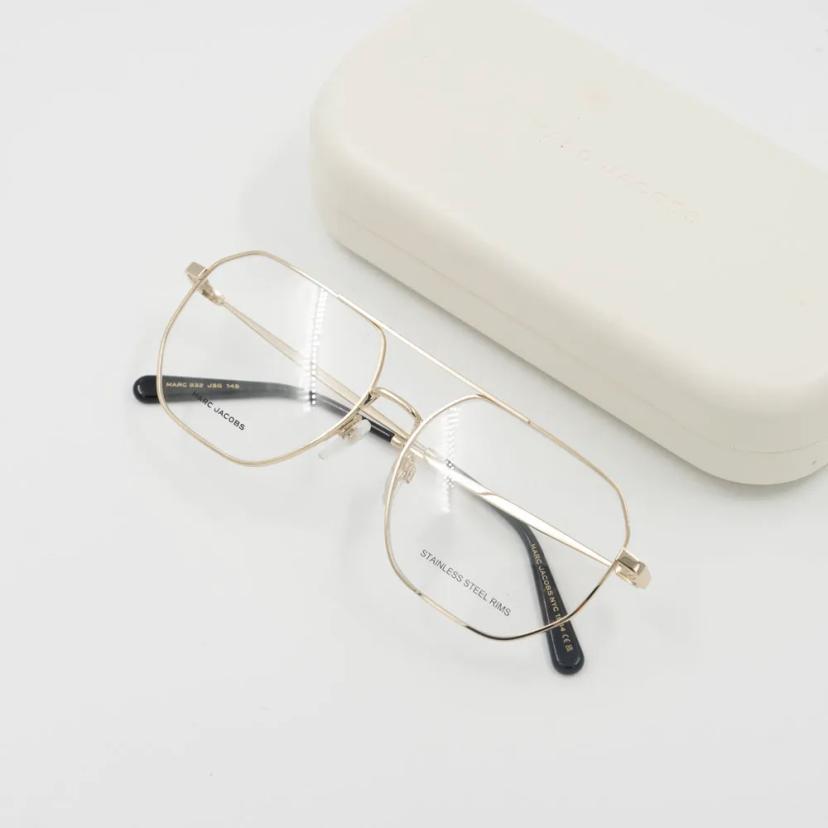 แว่นสายตา รุ่น MARC832