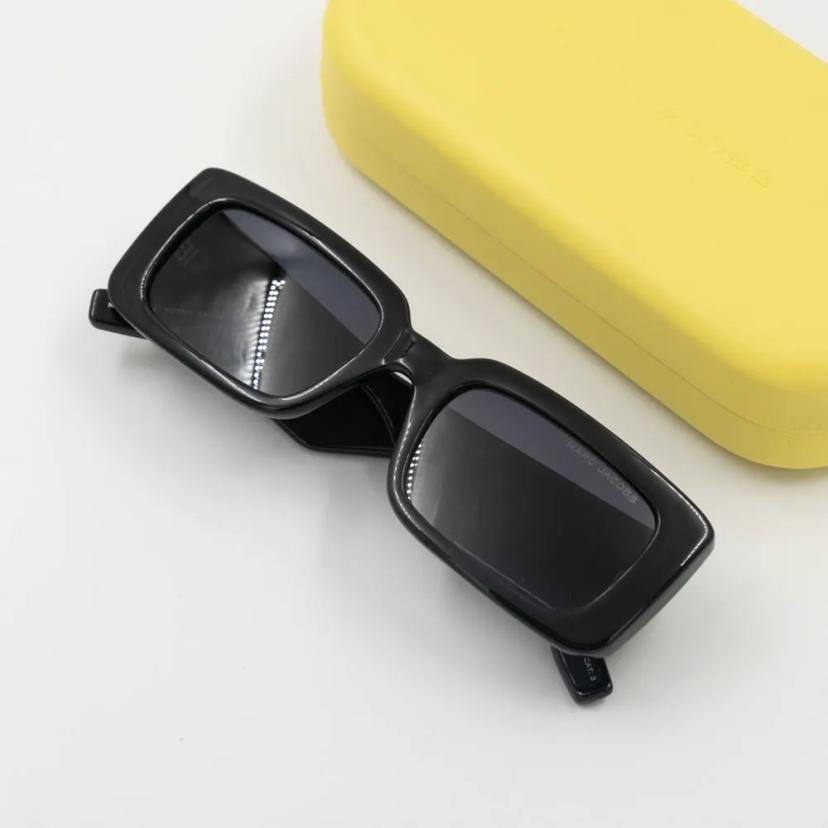 แว่นตากันแดด รุ่น MARC804S