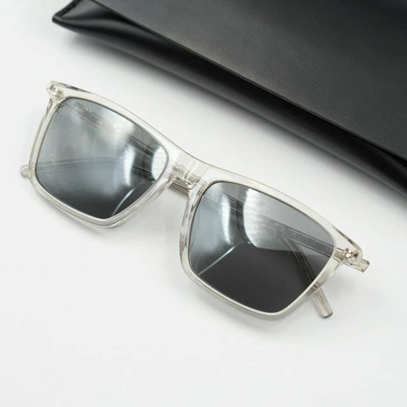 แว่นกันแดด YSL รุ่น SL 668 003