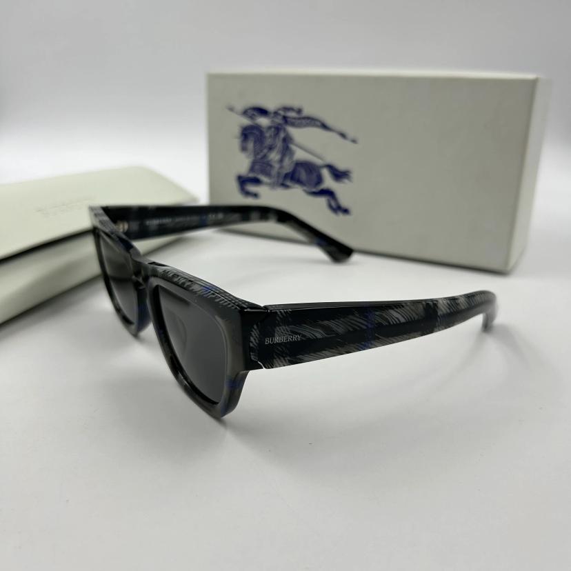 แว่นตากันแดด รุ่น 0BE4440U