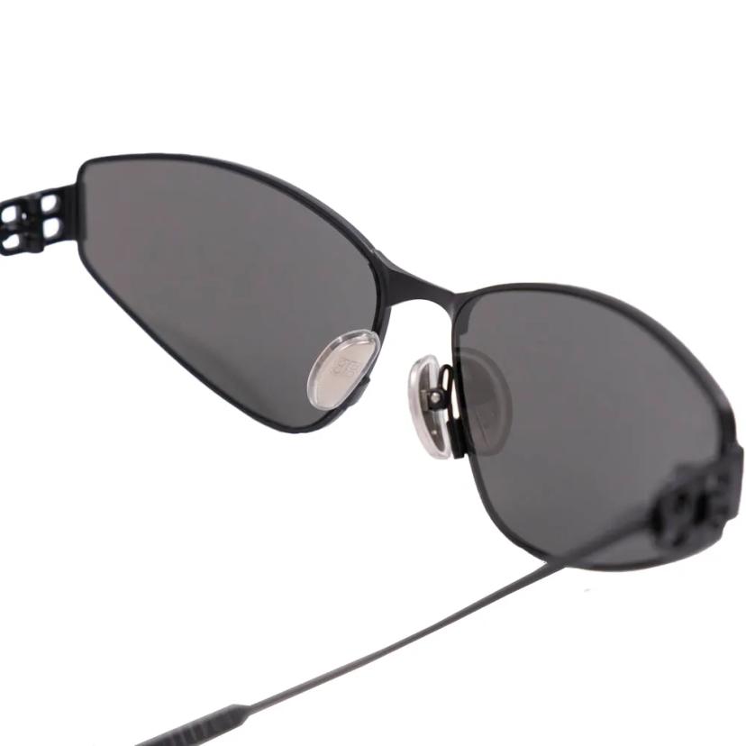 แว่นตากันแดด Balenciaga รุ่น BB0335S 001