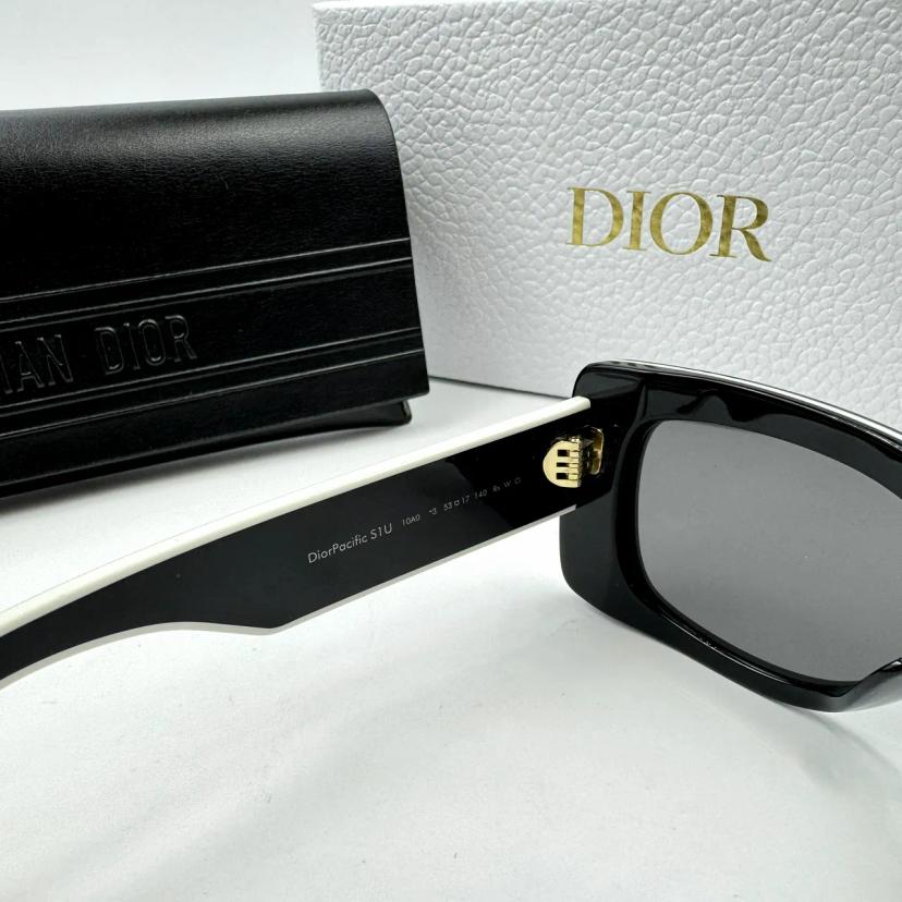 แว่นตากันแดด Dior รุ่น S1U 10A0