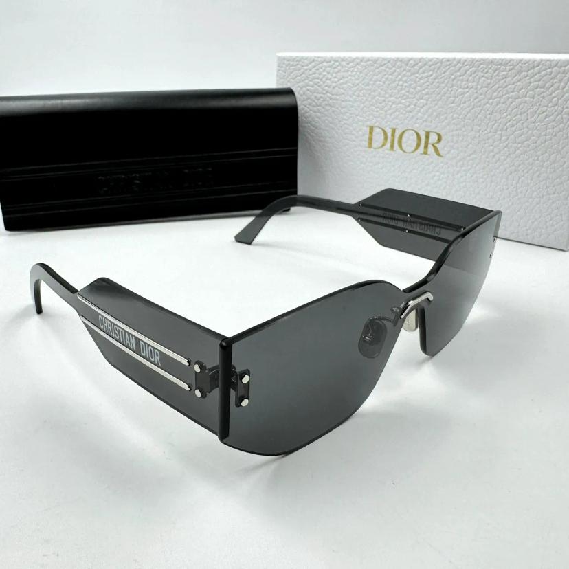แว่นตากันแดด Dior รุ่น M6U F0A0